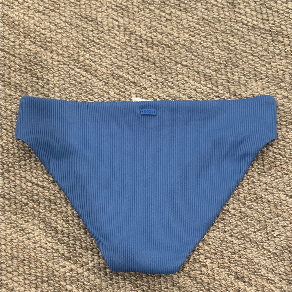 Roxy Classic Blue Bikini Set - Picture 9 of 11